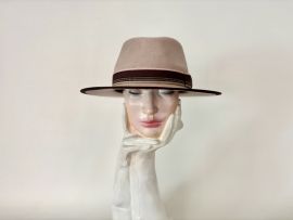 hellbeiger Haarfilz Fedora.jpg