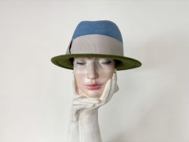 2 farbiger Fedora gruen hellblauer Velour.jpg