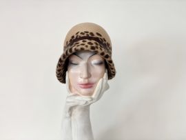 20 er Jahre Cloche Leoprint Haarfilz.jpg